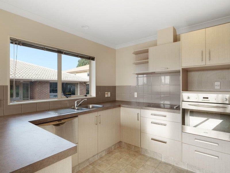 5 Verona Way, Judea, Tauranga - Carousel 2