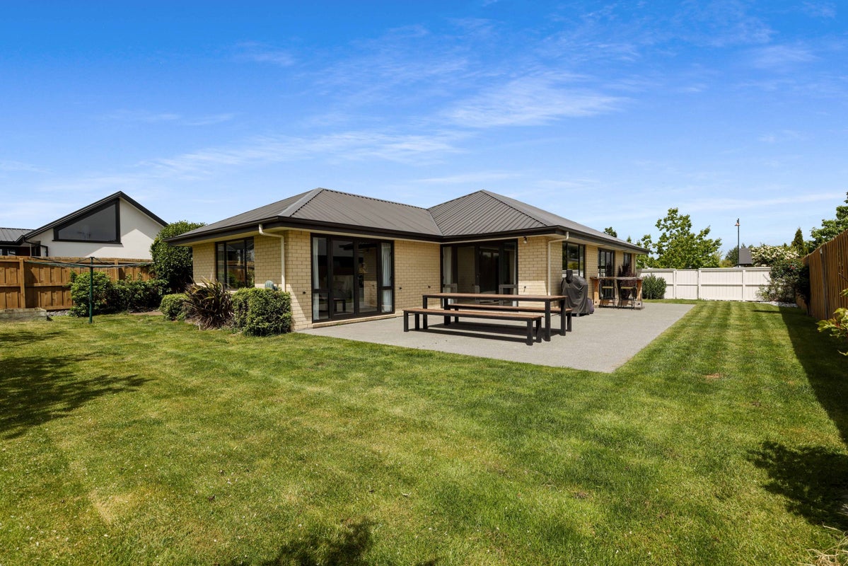 15 Magnolia Drive, Netherby, Ashburton - Carousel 2