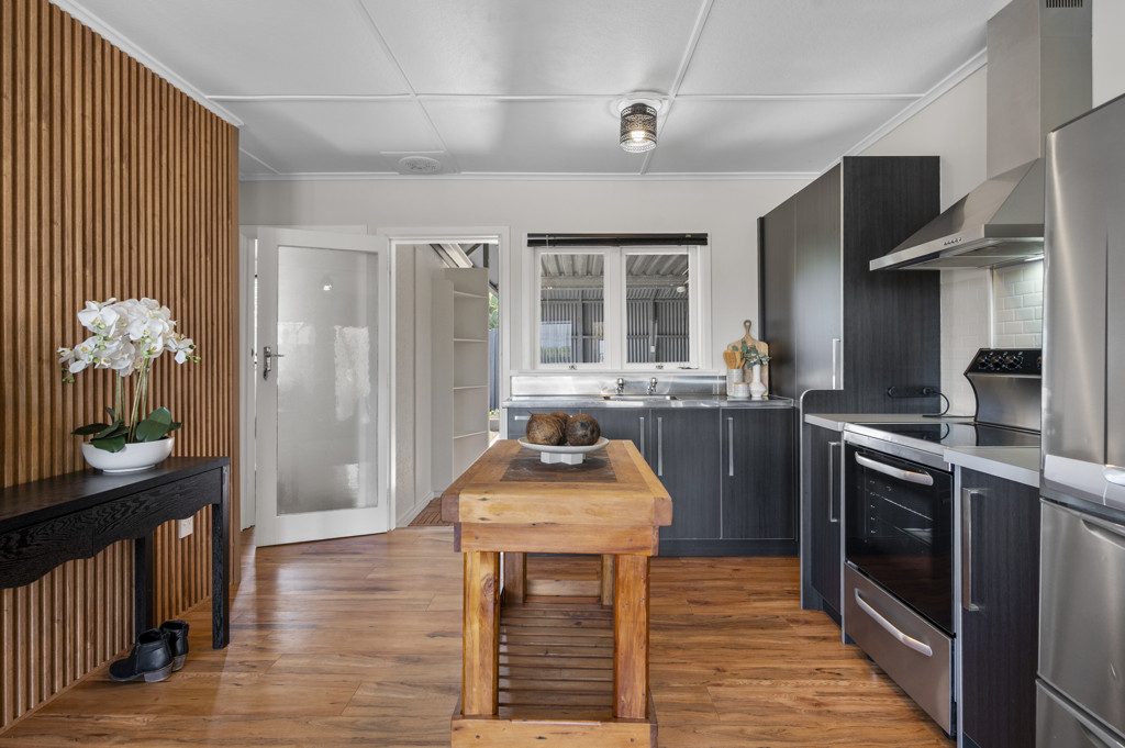 35 Pukeko Place, Westshore, Napier - Carousel 2
