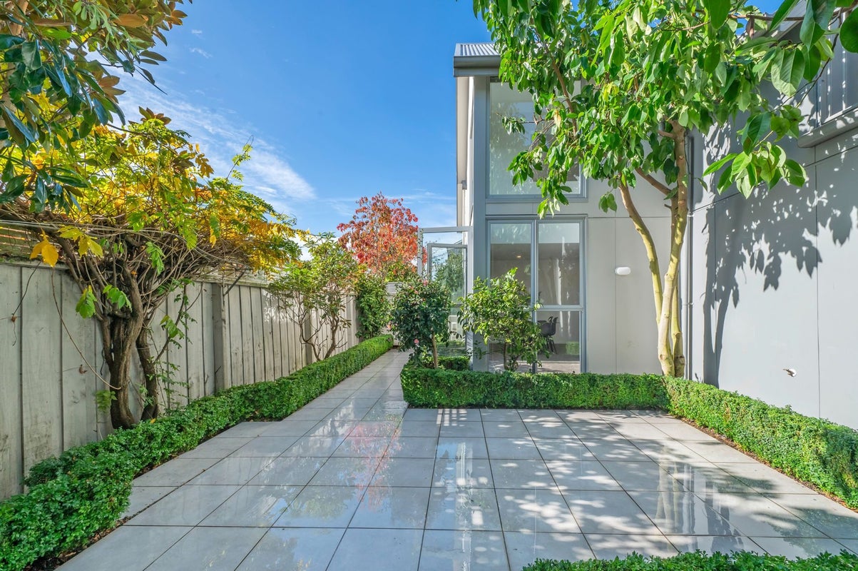 4/1010 Colombo Street, St Albans, Christchurch - Carousel 1