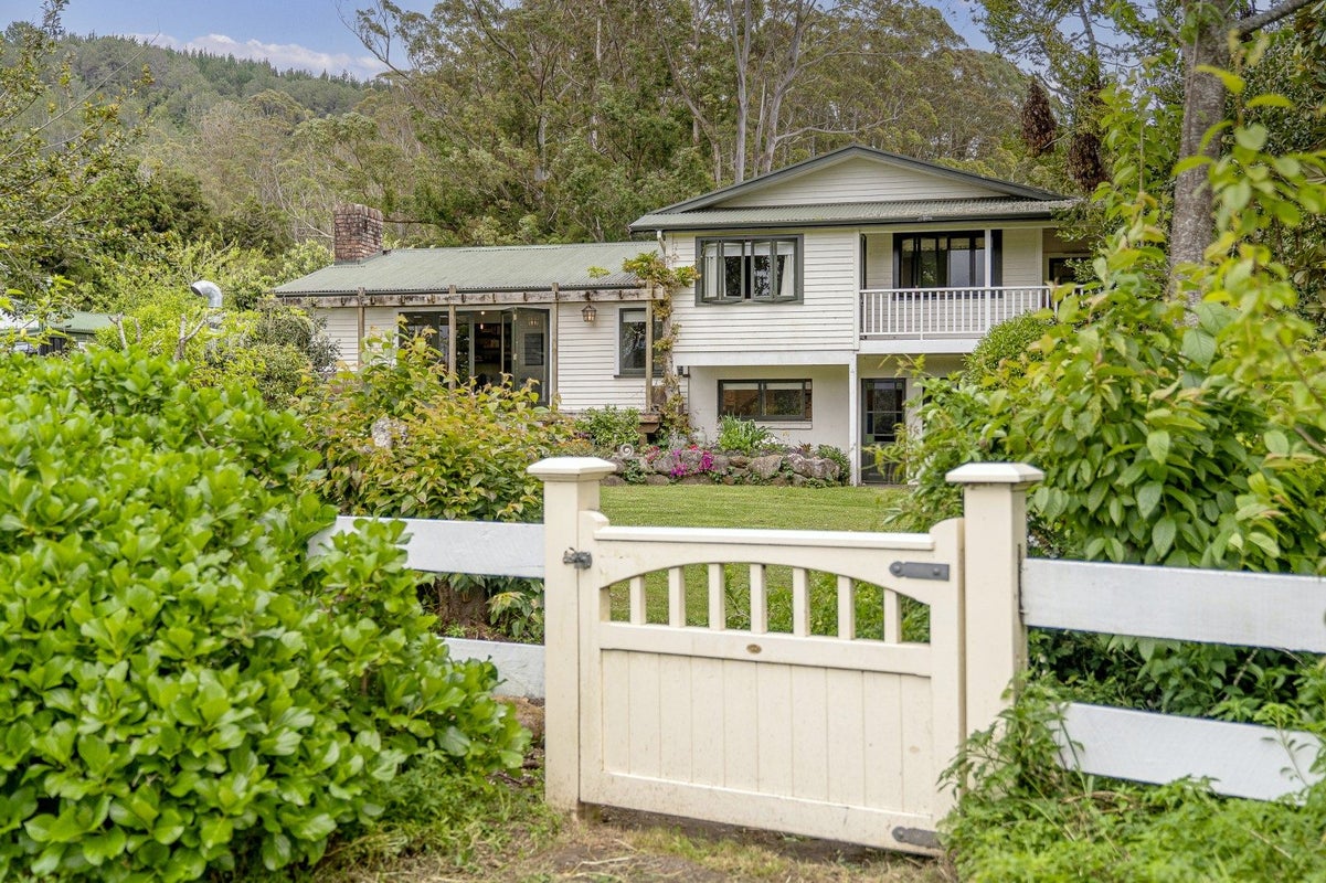 895 State Highway 25, WHENUAKITE, WHITIANGA - Carousel 1