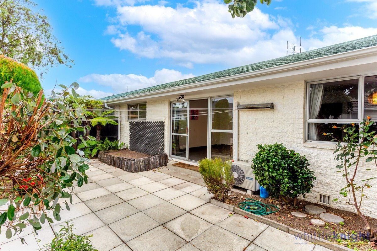 2/30 Garvins Road, Hornby, Christchurch - Carousel 1