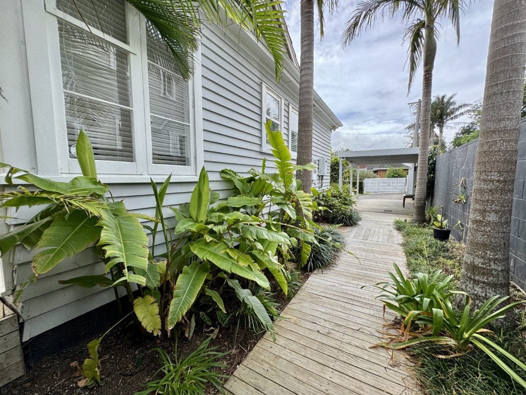 12 Korokino Road, Greenlane, Auckland - Carousel 20