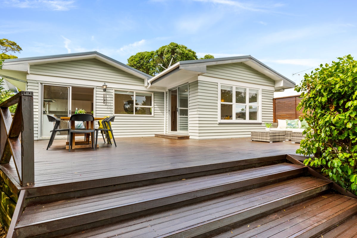 48 Hillcrest Road, Hillcrest, Hamilton - Carousel 2