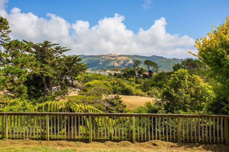 19 Gloucester Street, Cannons Creek, Porirua - Carousel 2