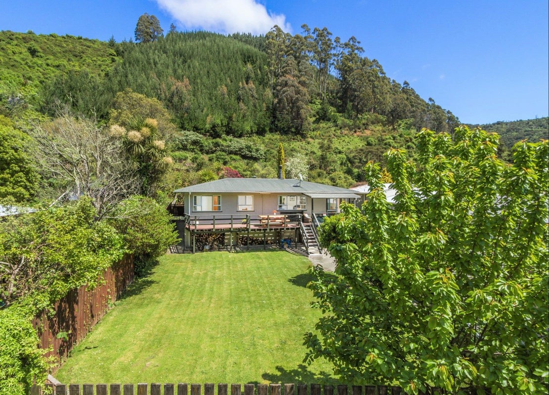 219 Brook Street, The Brook, Nelson - Carousel 1