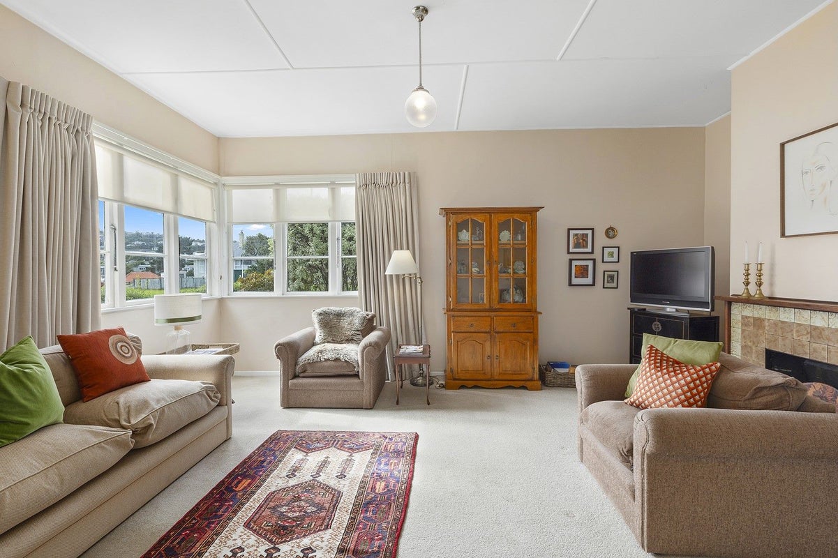 1/110 Moorefield Road, Johnsonville, Wellington - Carousel 2
