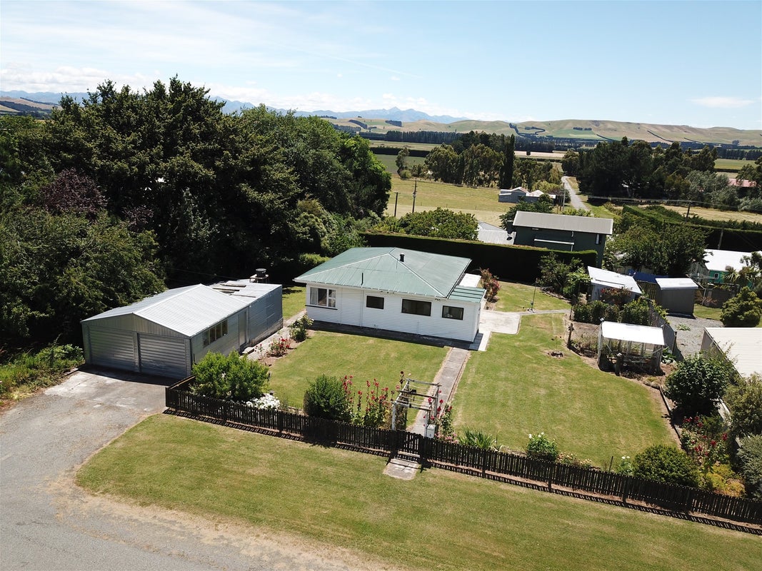 8 Allan Street, Waikari, Waikari - Carousel 1
