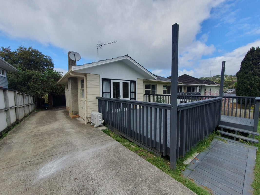 37 Hilling Street, Titirangi, Auckland - Carousel 2