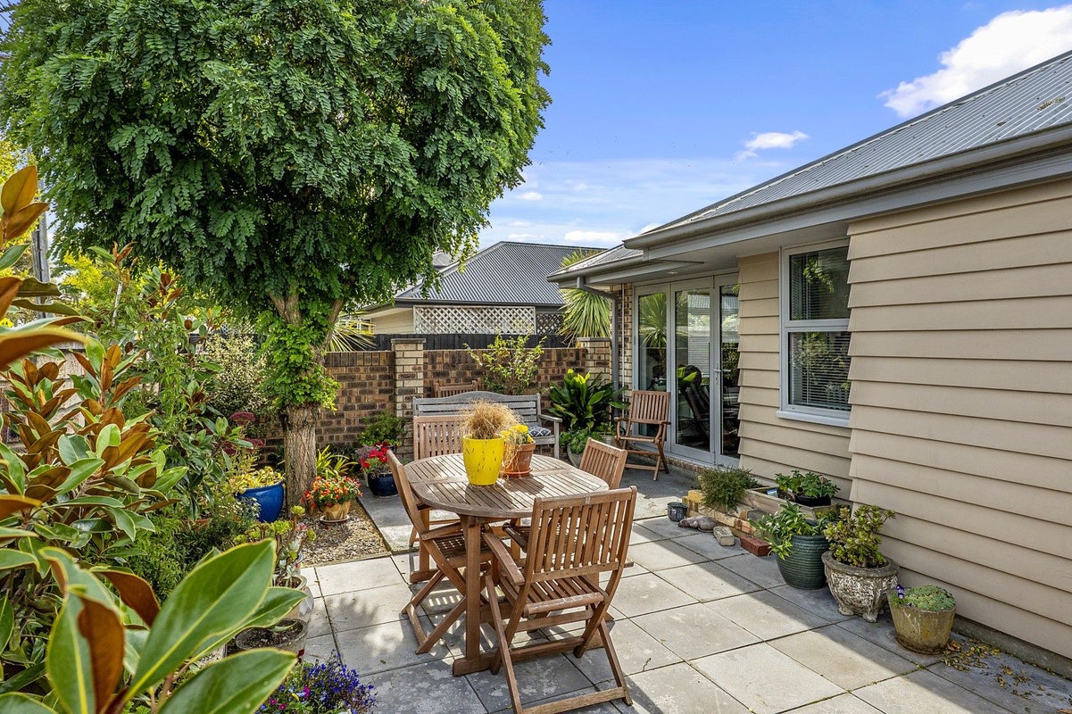 80 Trafalgar Street, St Albans, Christchurch - Carousel 2