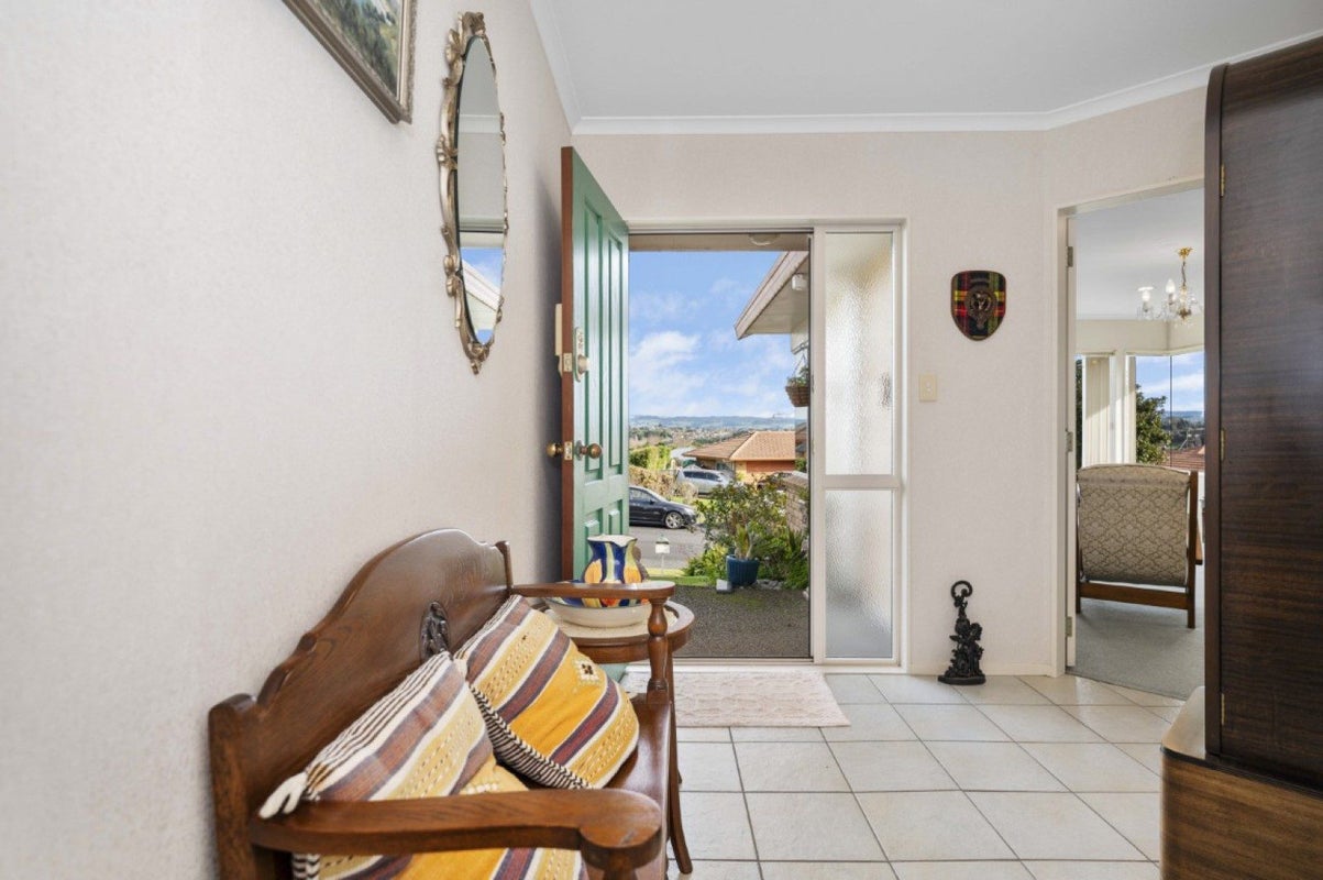 34 Sapphire Drive, Hairini, Tauranga - Carousel 2