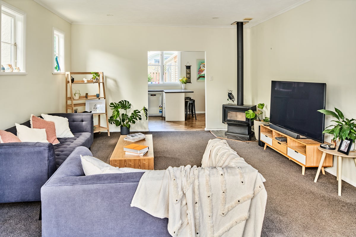150 Newlands Road, Newlands, Wellington - Carousel 2