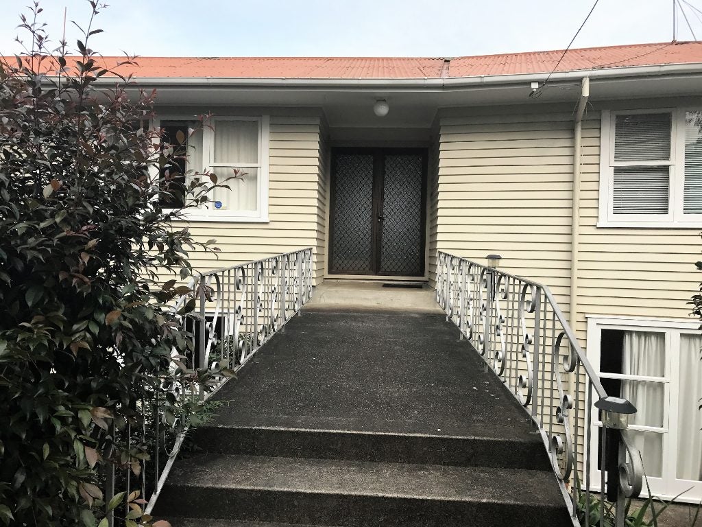 13A Rewa Road, Three Kings, Auckland - Carousel 21