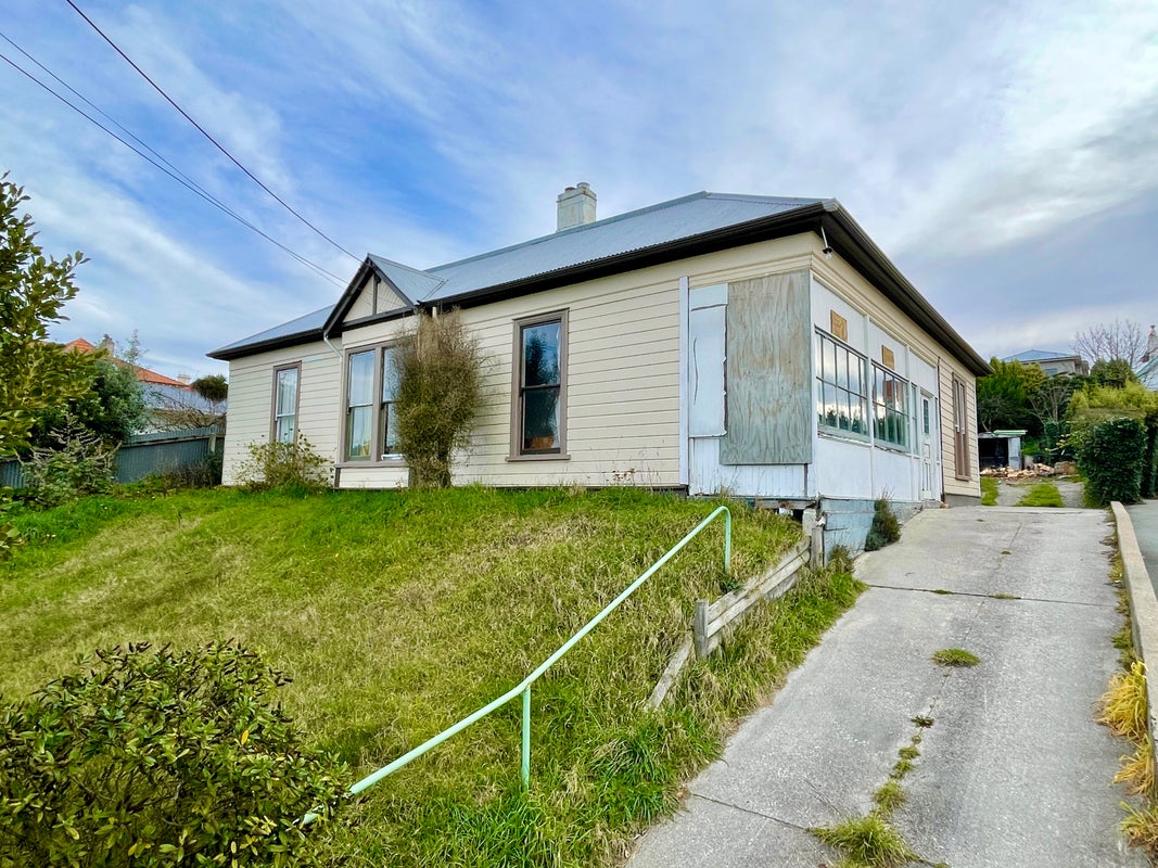 16 Wharfe Street, South Hill, Oamaru - Carousel 2