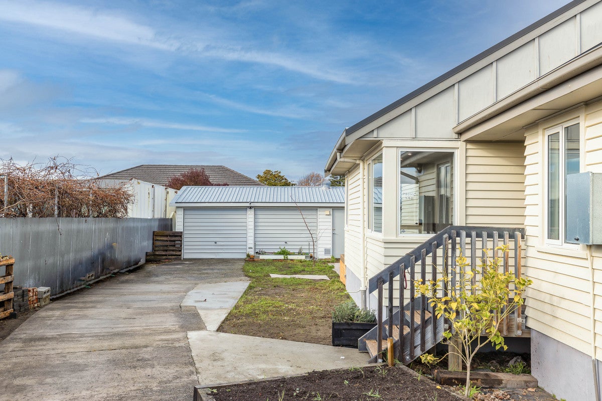 4 St Heliers Crescent, Aranui, Christchurch - Carousel 2