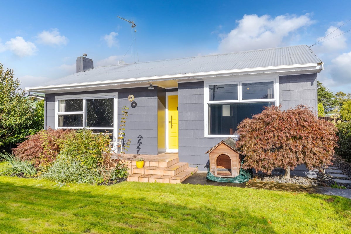 3 Sandwich Road, St Andrews, Hamilton - Carousel 41