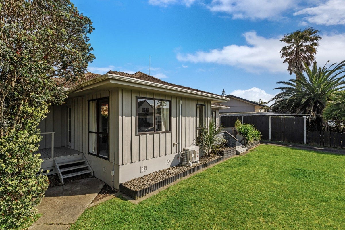 34 Fishermans Drive, Coastlands, Whakatane - Carousel 2