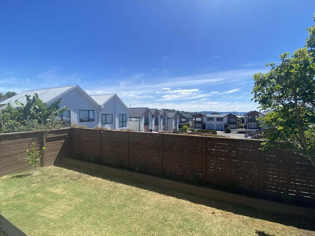 15 Seafarer Crescent, Stanmore Bay, Whangaparaoa - Carousel 17