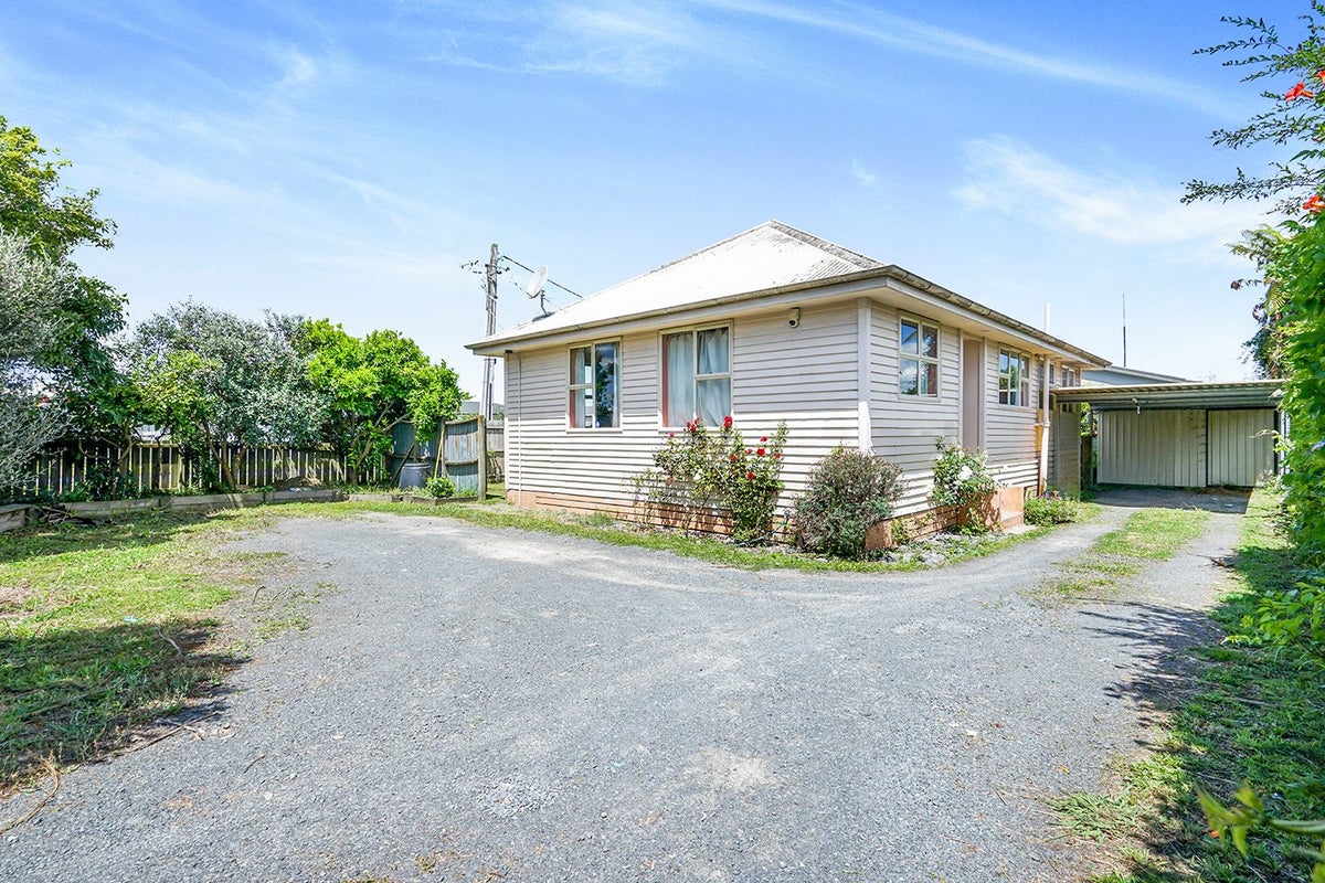 87 Massey Street, Frankton, Hamilton - Carousel 1