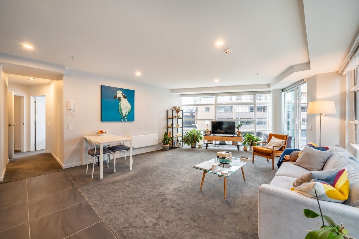 E503/160 Victoria Street, Te Aro, Wellington - Carousel 2
