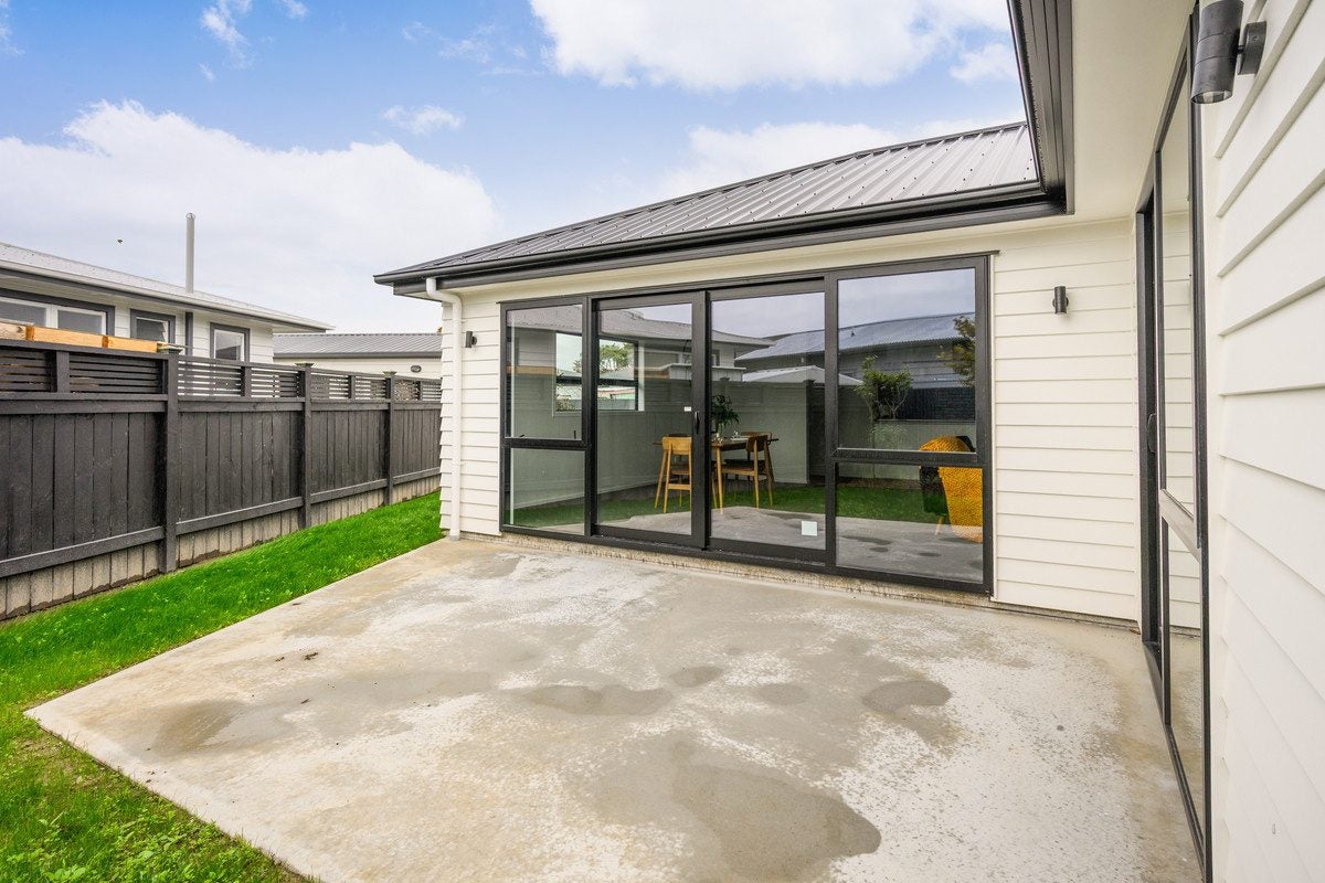 5A Anglesey Place, Awapuni, Palmerston North - Carousel 28