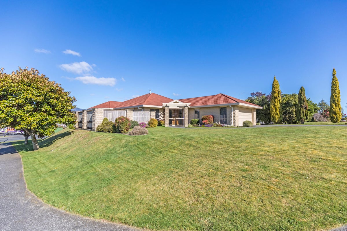 1 Birkinshaw Grove, Riverstone Terraces, Upper Hutt - Carousel 1