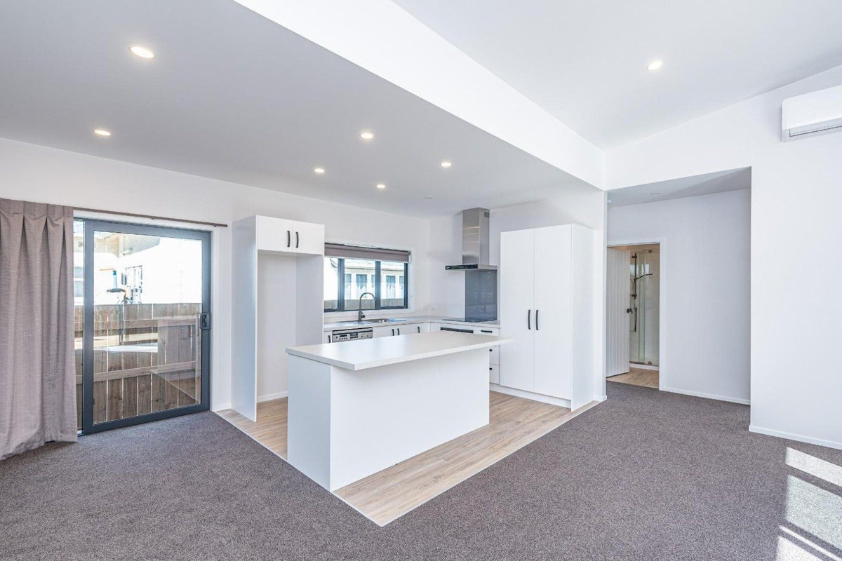 31 Tawa Street, Gonville, Whanganui - Carousel 2