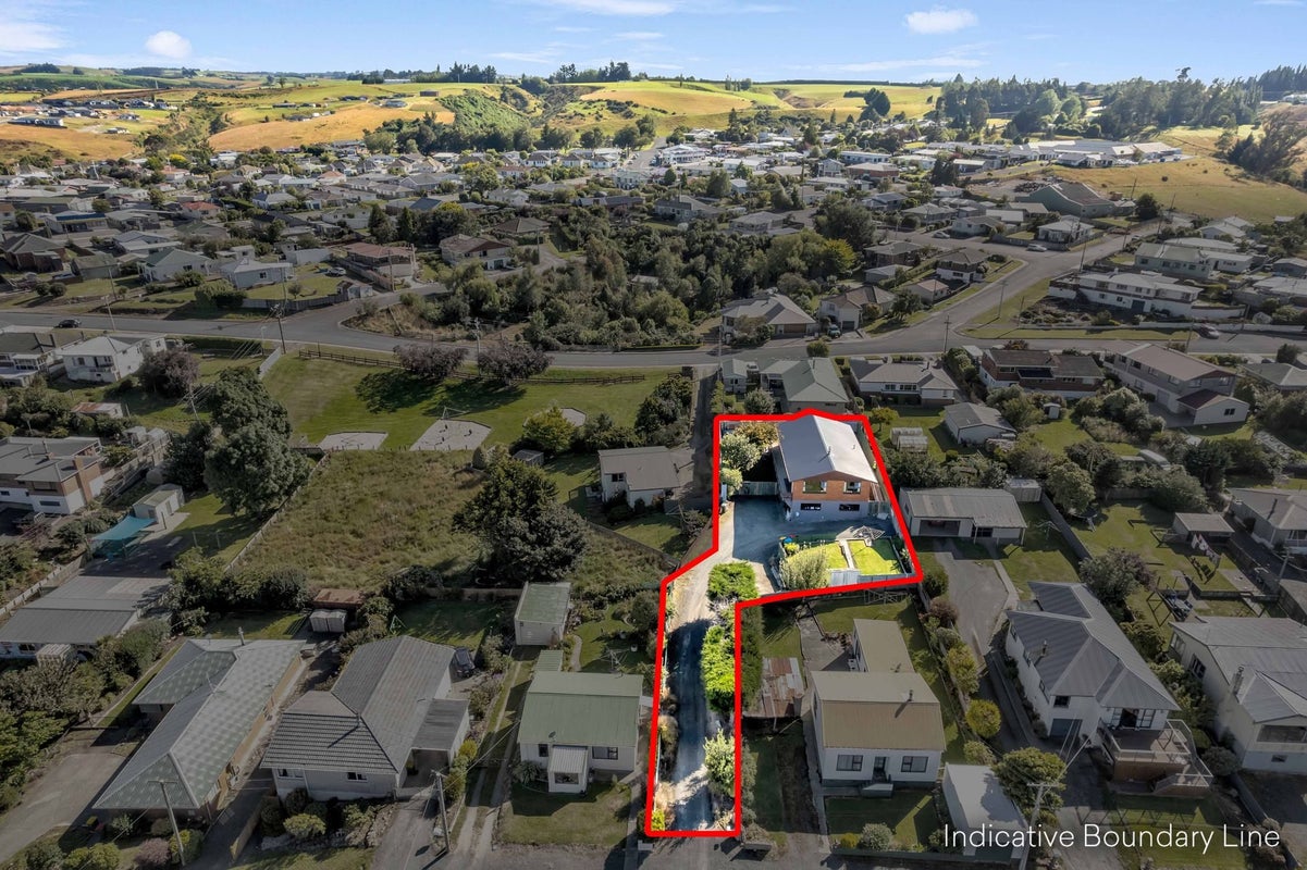 45 Lowestoft Street, Balclutha - Carousel 2