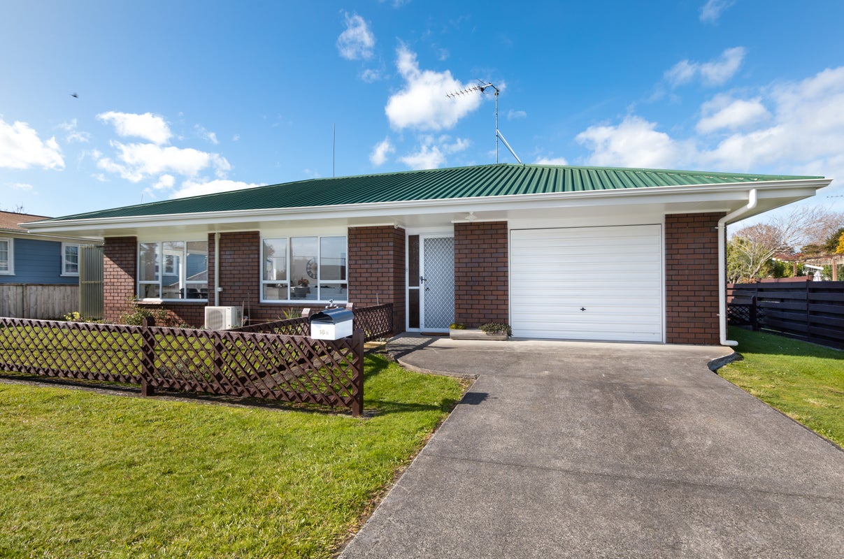 18B Tennyson Street, Leamington, Cambridge - Carousel 1