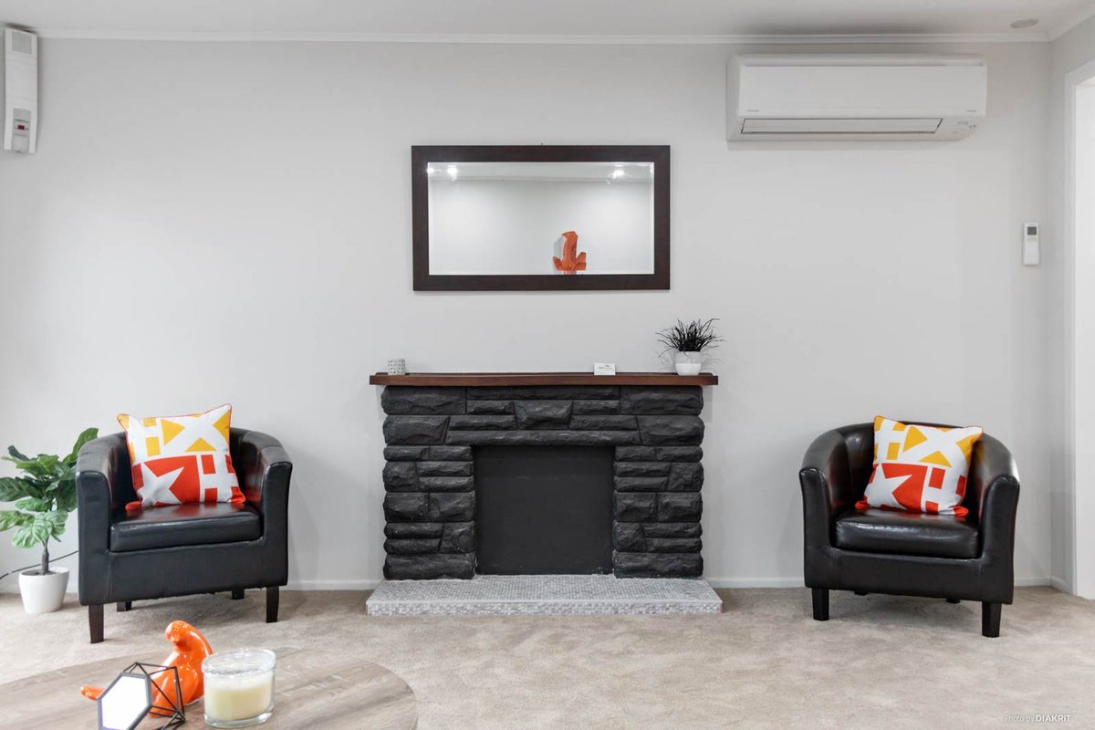 20 Tairere Crescent, Rosehill, Papakura - Carousel 2