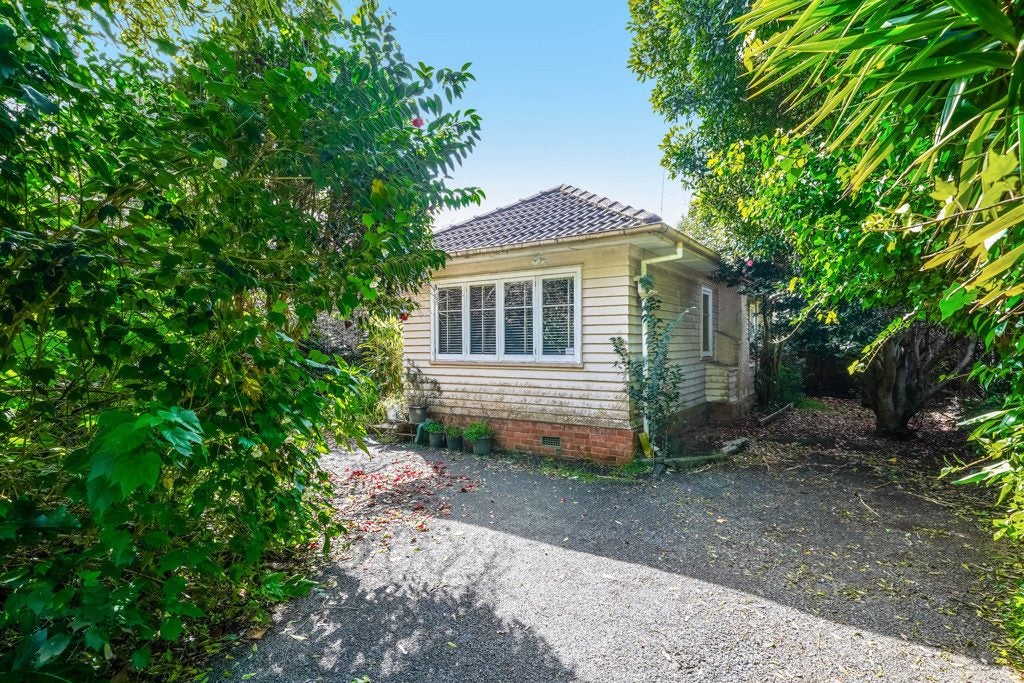 21 Vine Street, Mangere East, Manukau City, Auckland - Carousel 2