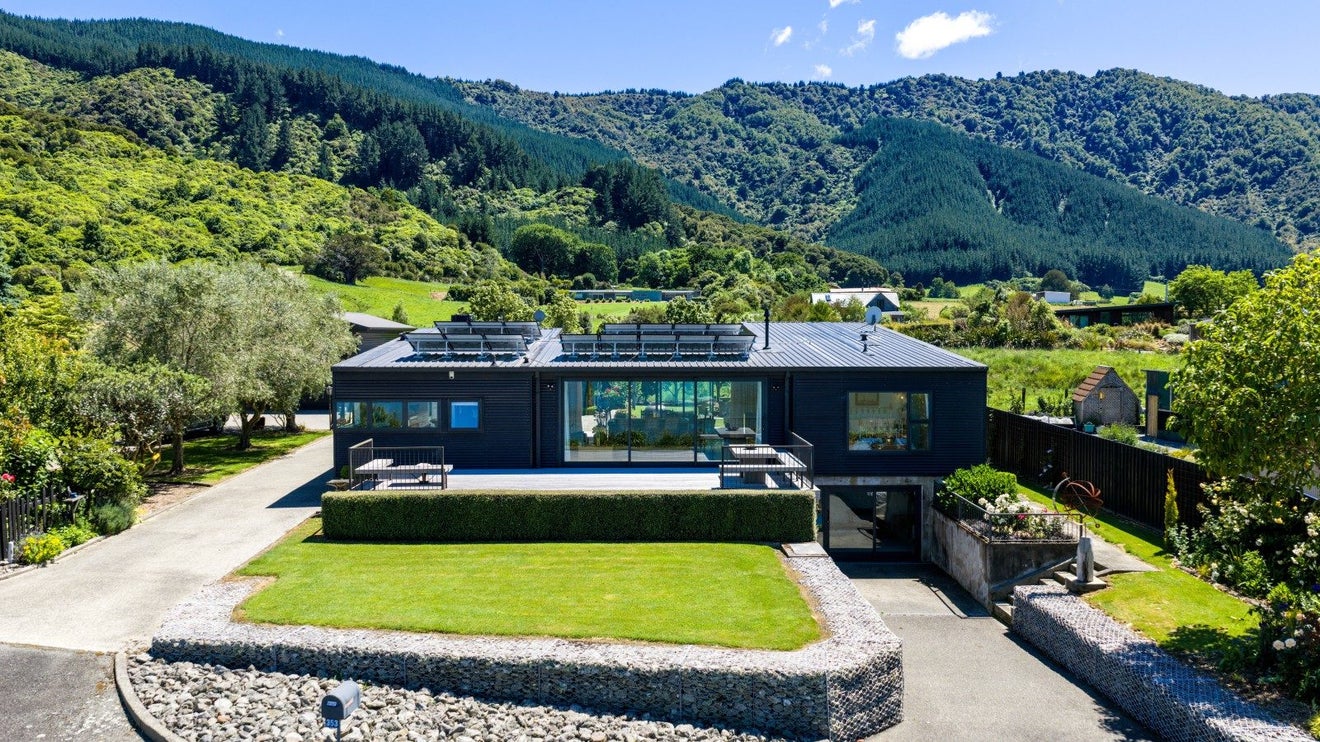 353 Anakiwa Road, Anakiwa, Picton - Carousel 1