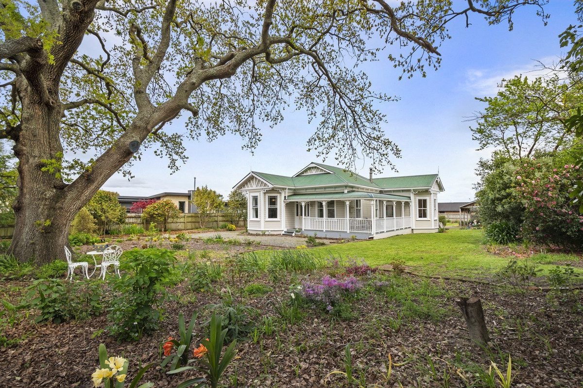 103 James Line, Kelvin Grove, Palmerston North - Carousel 1