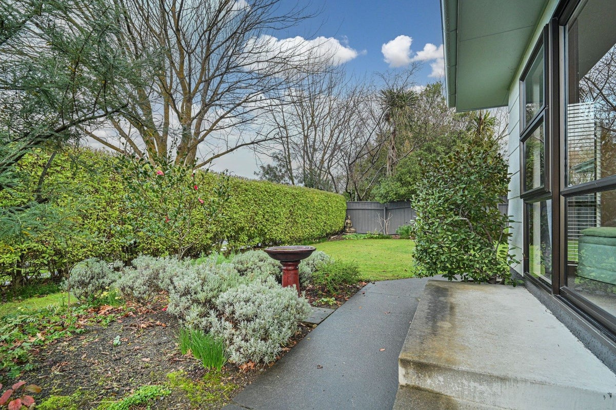 20 Symons Street, Parkvale, Hastings - Carousel 2