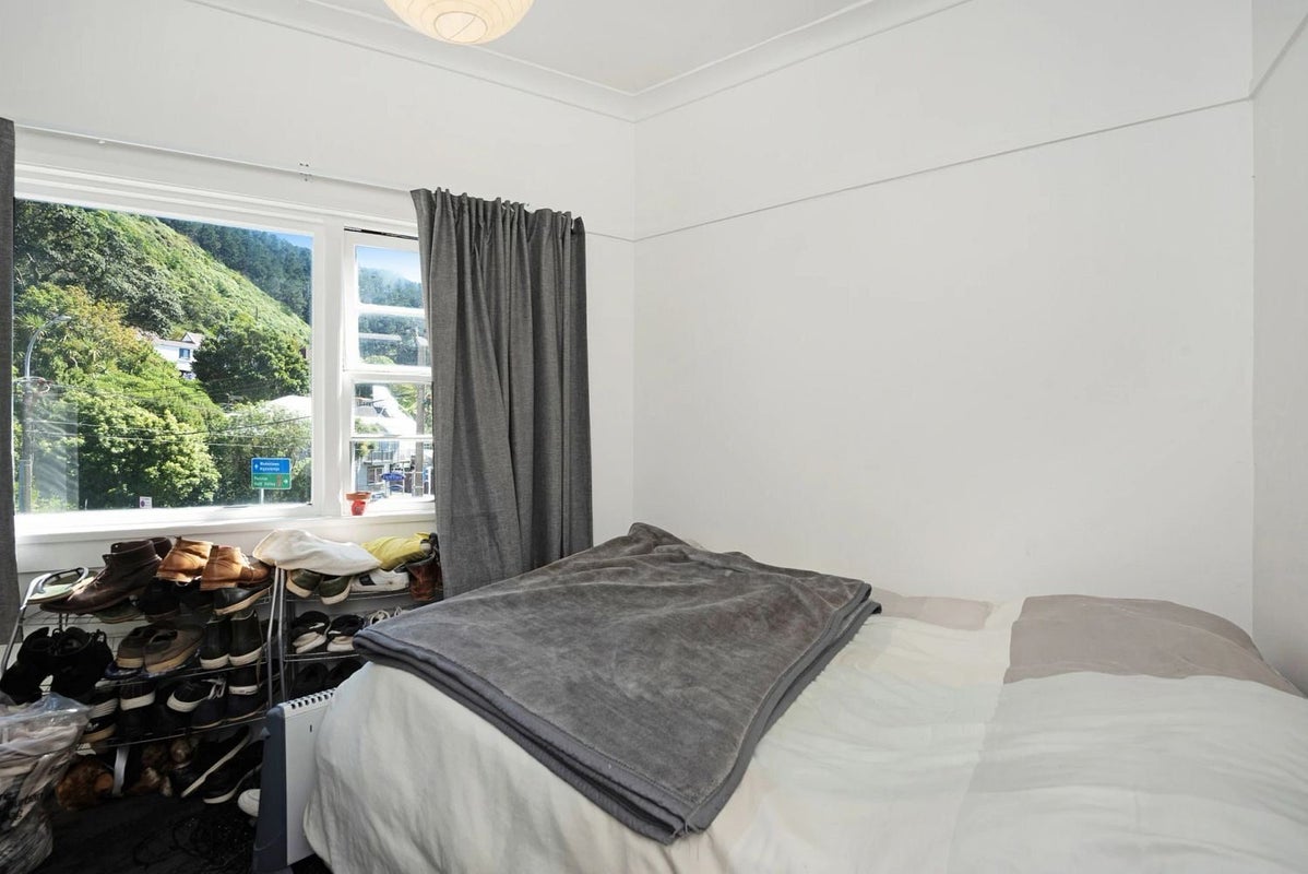 2/121 Hill Street, Thorndon, Wellington - Carousel 8