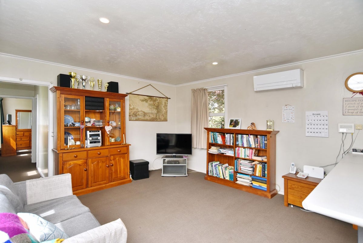 2/182 Simeon Street, Spreydon, Christchurch - Carousel 2