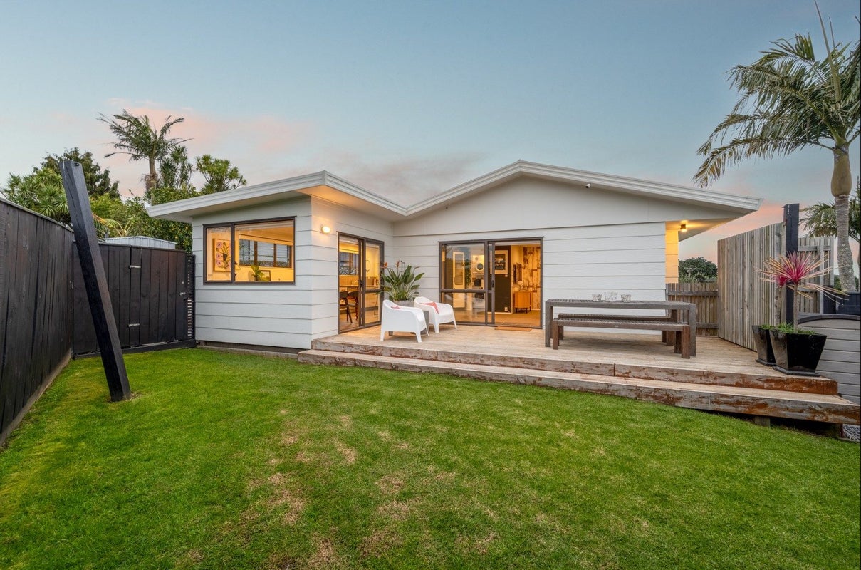 7B Whitford Avenue, Mount Wellington, Auckland - Carousel 2