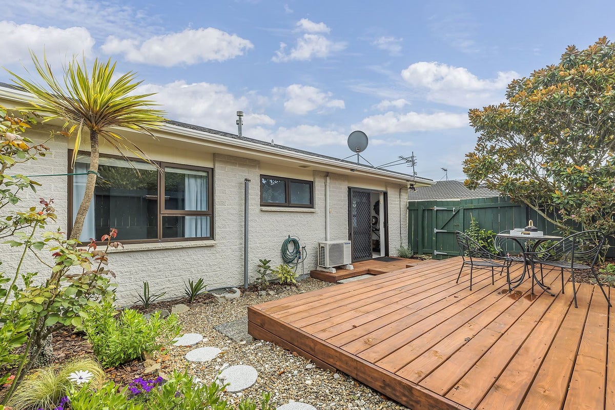 29B Hinau Street, Tawa, Wellington - Carousel 2