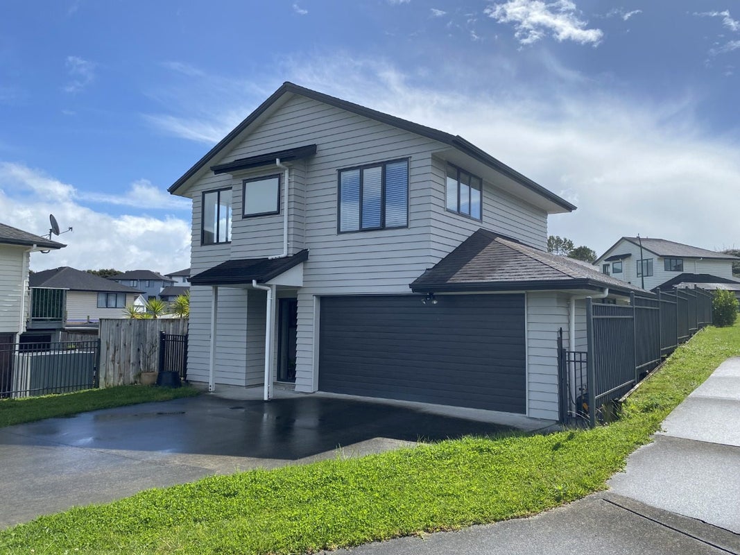 16 Maylee Crescent, Gulf Harbour, Whangaparaoa - Carousel 1