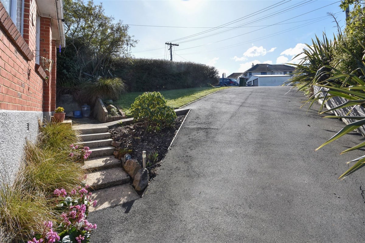 66 Columba Avenue, Calton Hill, Dunedin - Carousel 15