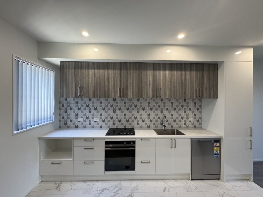 2/17 Barneys Farm Road, Clendon Park, Auckland - Carousel 1