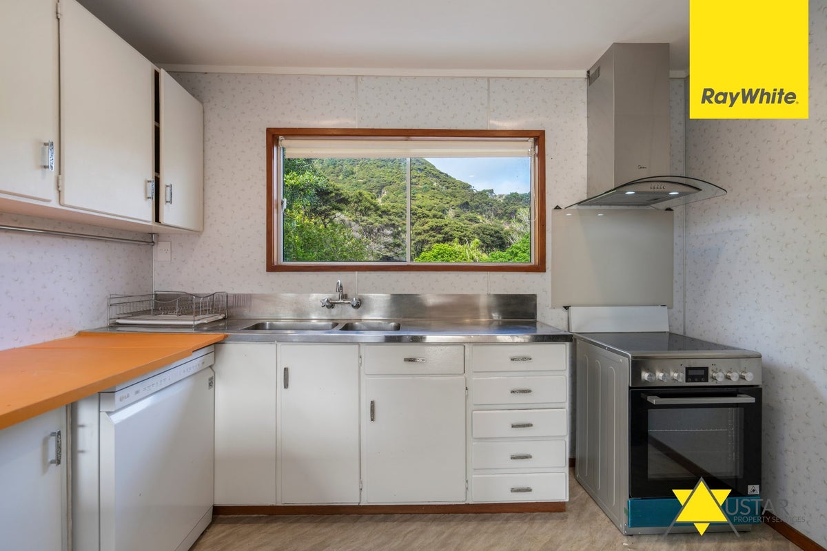 91 Seaview Road, New Lynn - Carousel 2