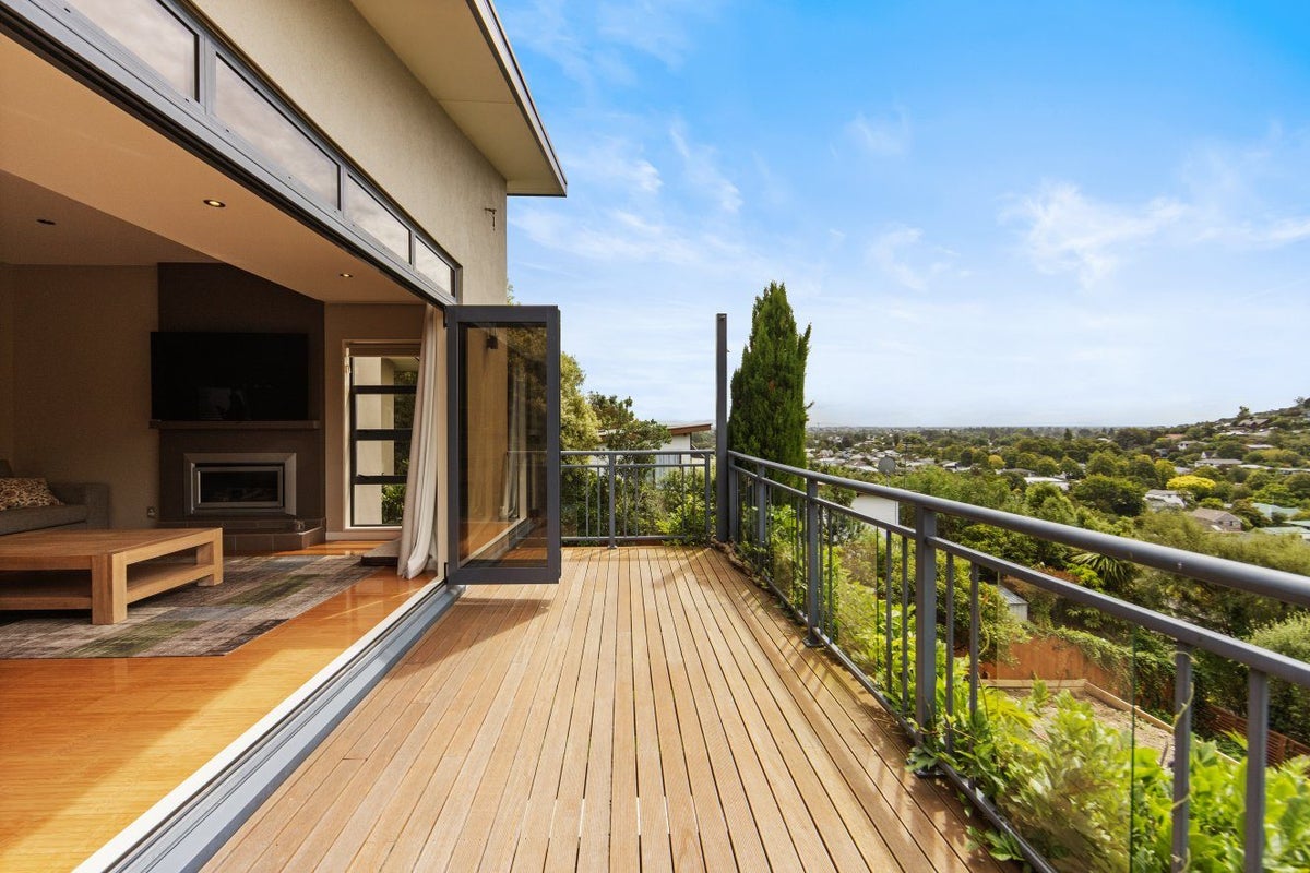 8 Emerald Lane, Cashmere, Christchurch - Carousel 2
