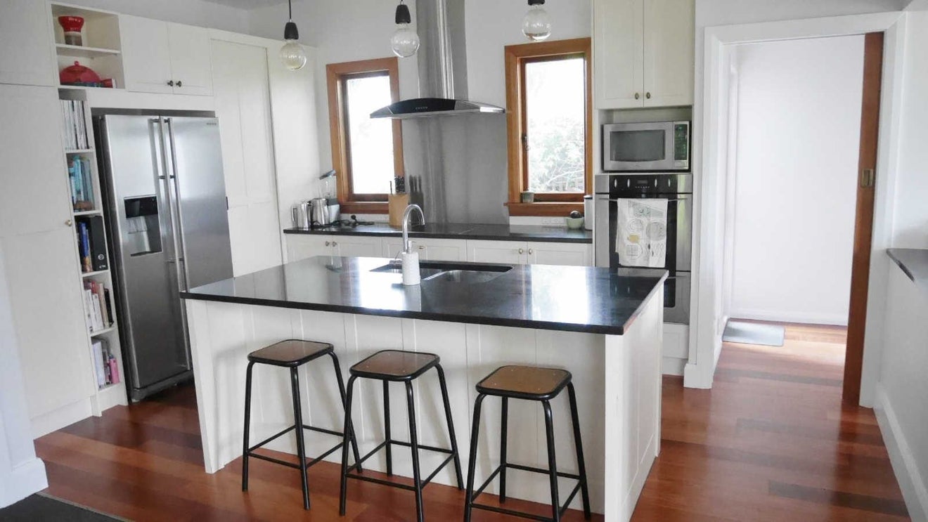 22 St Andrews Square, Strowan, Christchurch - Carousel 2