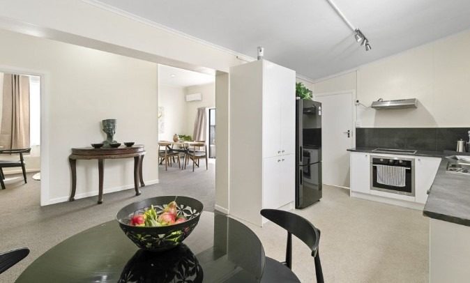 21 Wilson Street, Newtown, Wellington - Carousel 1