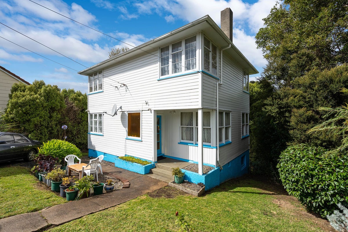 18 Forrester Avenue, Liberton, Dunedin - Carousel 1