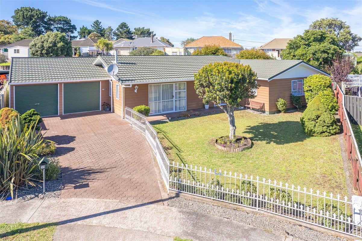 14 Banks Place, Tawhero, Whanganui - Carousel 1
