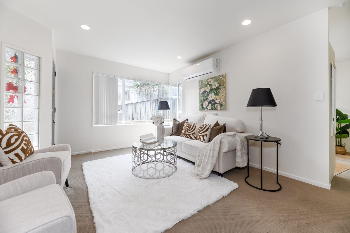 2/152 Sunset Road, Unsworth Heights, Auckland - Carousel 2
