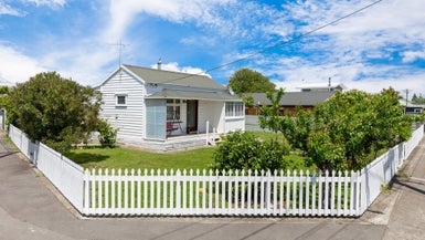 28 Budge Street, Mayfield, Blenheim - Carousel 1