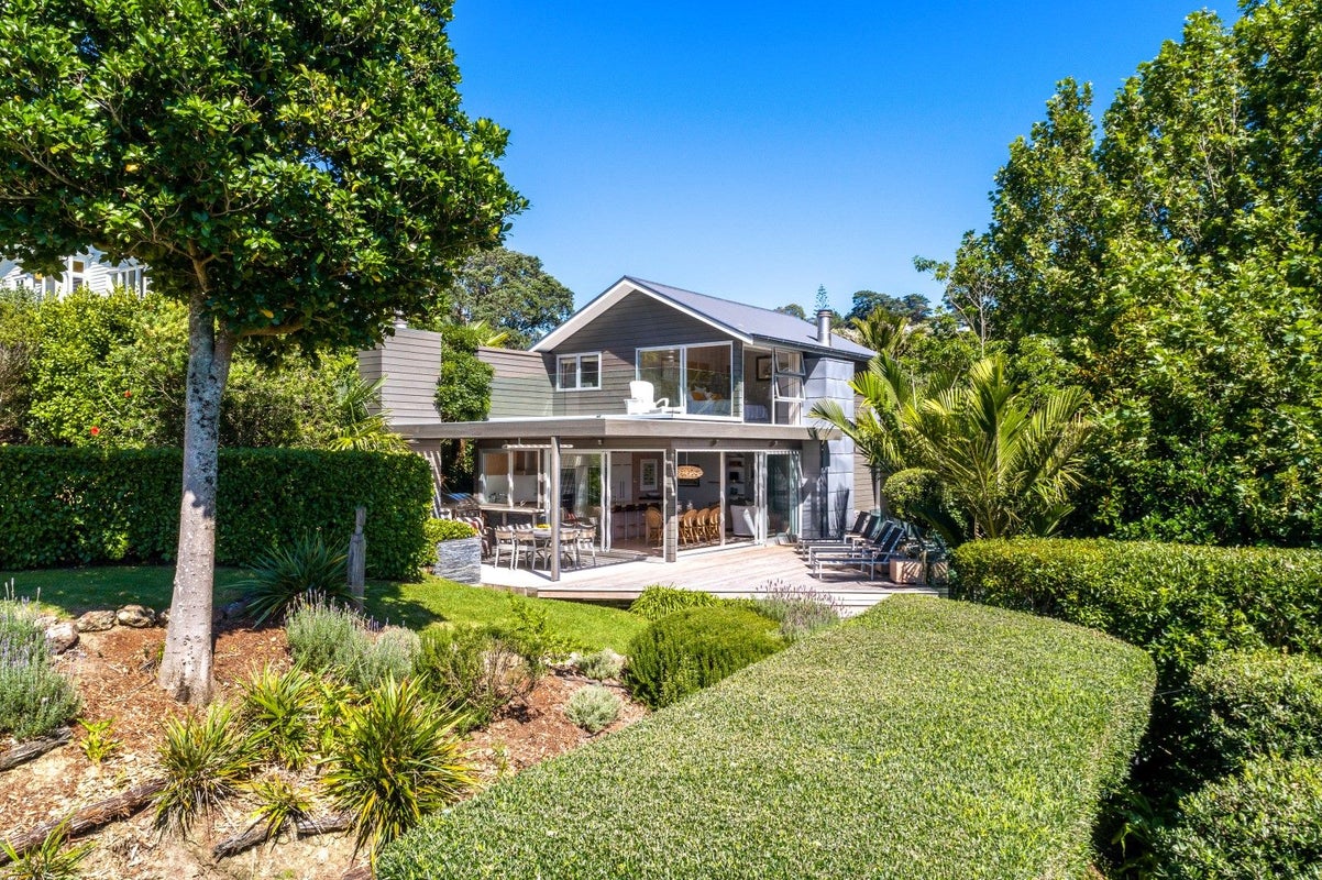2 Hill Road, Palm Beach, Waiheke Island - Carousel 2